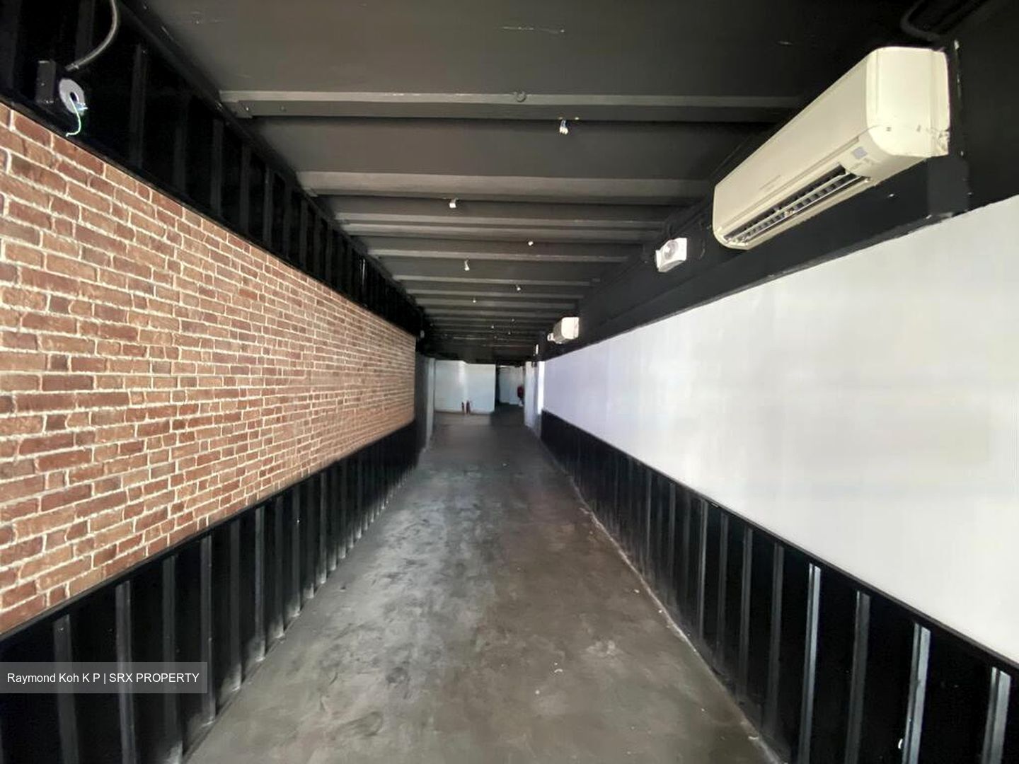 Bussorah Street (D7), Retail #453040521